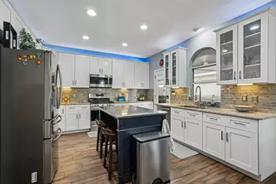 10900 Sycamore Drive N, La Porte, TX 77571 - Photo 9