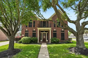 10900 Sycamore Dr N, La Porte, TX 77571 - Photo 1