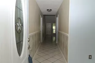 7611 Woodland W Dr, Houston, TX 77040 - Photo 3