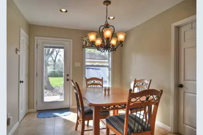 9629 Maribelle Way, Houston, TX 77055 - Photo 9