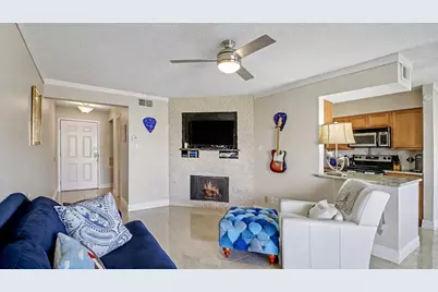 4011 Nasa Rd 1 #505, El Lago, TX 77586 - Photo 7