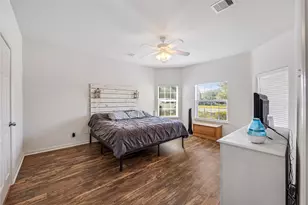 319 Falling Pine Dr, Conroe, TX 77304 - Photo 11