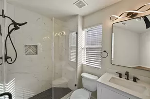 9718 Coyote Creek Dr, Houston, TX 77095 - Photo 17