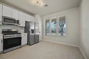 9718 Coyote Creek Dr, Houston, TX 77095 - Photo 7