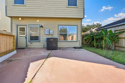 9718 Coyote Creek Drive, Houston, TX 77095 - Photo 13