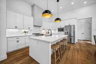 938 Alexander St, Houston, TX 77008 - Photo 9
