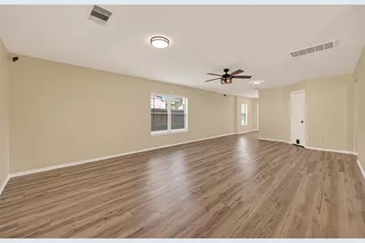 1308 Winding Willow Drive, Pinehurst, TX 77362 - Photo 9