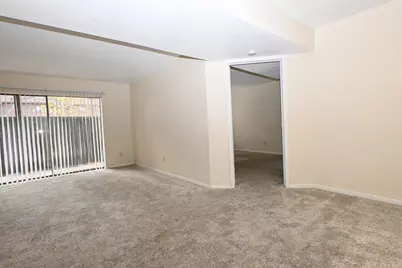 3085 Walnut Bend Lane #12, Houston, TX 77042 - Photo 7