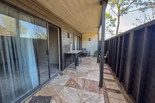 3085 Walnut Bend Ln, Houston, TX 77042 - Photo 17