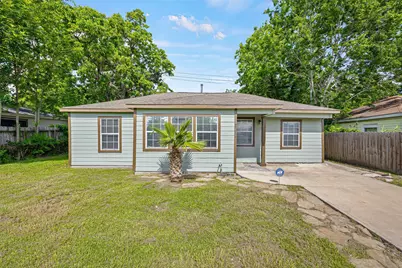 7614 Darnay Dr Drive, Houston, TX 77033 - Photo 1