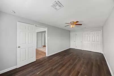 7614 Darnay Dr Drive, Houston, TX 77033 - Photo 11