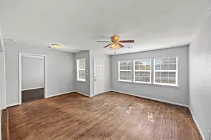 7614 Darnay Dr Dr, Houston, TX 77033 - Photo 7
