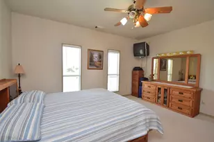 960 Alberdie Dr, Crystal Beach, TX 77650 - Photo 17