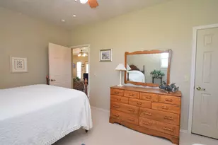 960 Alberdie Dr, Crystal Beach, TX 77650 - Photo 11