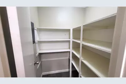 7400 Bellerive Drive #1605, Houston, TX 77036 - Photo 5