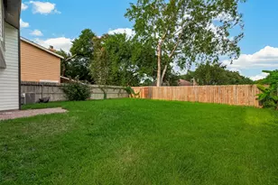 1818 Foxlake Dr, Houston, TX 77084 - Photo 29