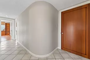 14655 Champion Forest Dr, Houston, TX 77069 - Photo 3