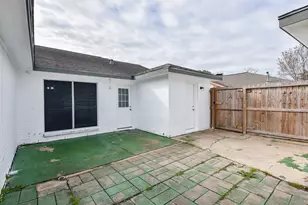 11623 Kirkhollow Dr, Houston, TX 77089 - Photo 31