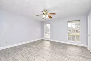 11623 Kirkhollow Dr, Houston, TX 77089 - Photo 25