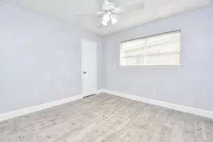 11623 Kirkhollow Dr, Houston, TX 77089 - Photo 23