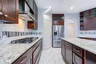 13211 Dusty Grove Ln, Sugar Land, TX 77498 - Photo 9