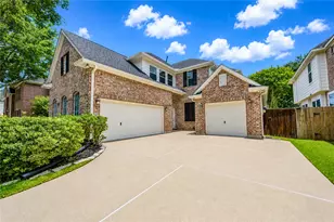 13211 Dusty Grove Ln, Sugar Land, TX 77498 - Photo 3