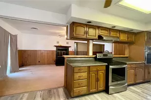 10933 Clyde Acord Rd, Franklin, TX 77856 - Photo 5
