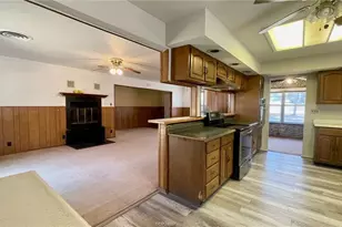 10933 Clyde Acord Rd, Franklin, TX 77856 - Photo 7