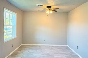 519 Magnolia Ave, Crosby, TX 77532 - Photo 5