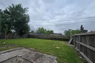 8914 Kellett St, Houston, TX 77078 - Photo 15