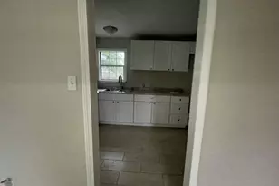 8914 Kellett St, Houston, TX 77078 - Photo 3