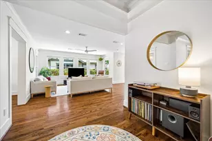 816 W Cottage St, Houston, TX 77009 - Photo 9
