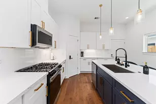 3040 Webster St, Houston, TX 77004 - Photo 3