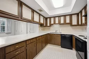 10564 Hammerly Blvd, Houston, TX 77043 - Photo 3