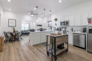 3923 Ave M 1/2, Galveston, TX 77550 - Photo 7