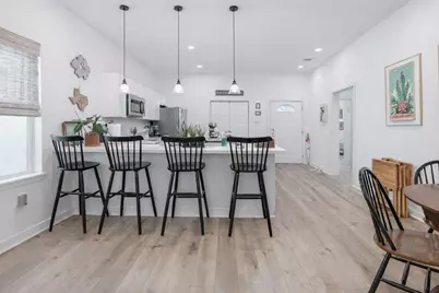 3923 Avenue M 1/2, Galveston, TX 77550 - Photo 5