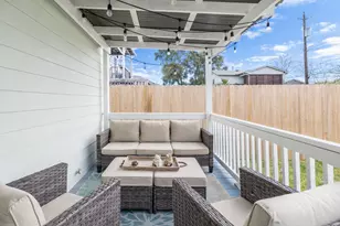 3923 Ave M 1/2, Galveston, TX 77550 - Photo 15