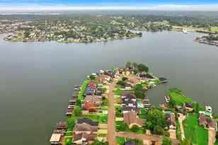 9216 Deepwater Dr, Montgomery, TX 77356 - Photo 35