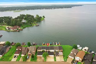 9216 Deepwater Dr, Montgomery, TX 77356 - Photo 29