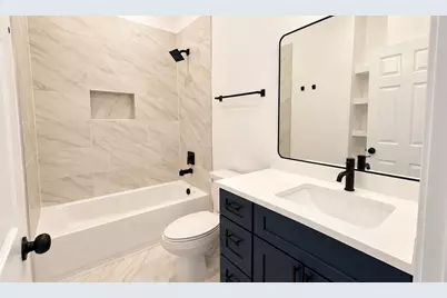 8715 Victoria Forest Drive, Houston, TX 77088 - Photo 15