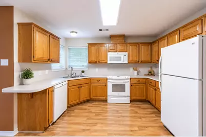 4802 Treadgold Lane, Bryan, TX 77802 - Photo 5