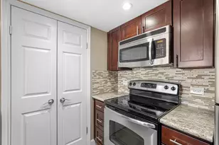 3525 Sage Rd, Houston, TX 77056 - Photo 9