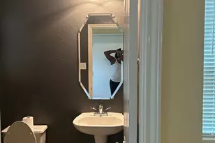 8127 Montague Manor Ln, Houston, TX 77072 - Photo 3