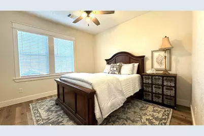 3414 Ursuline, Galveston, TX 77550 - Photo 17