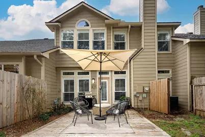 110 N Valley Oaks Circle, The Woodlands, TX 77382 - Photo 23