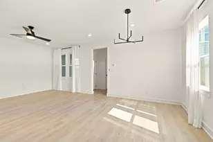 2305 Via Laura Ln, Houston, TX 77051 - Photo 11