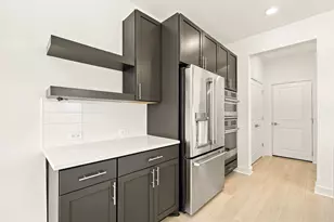 2305 Via Laura Ln, Houston, TX 77051 - Photo 9