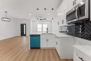 9208 Caddo Rd, Houston, TX 77078 - Photo 11