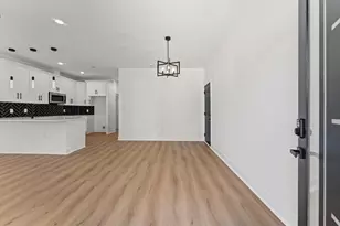 9208 Caddo Rd, Houston, TX 77078 - Photo 9