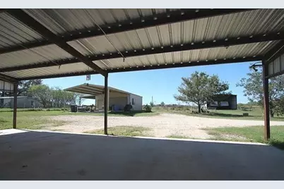 2702 Blue Creek Road, La Vernia, TX 78121 - Photo 3